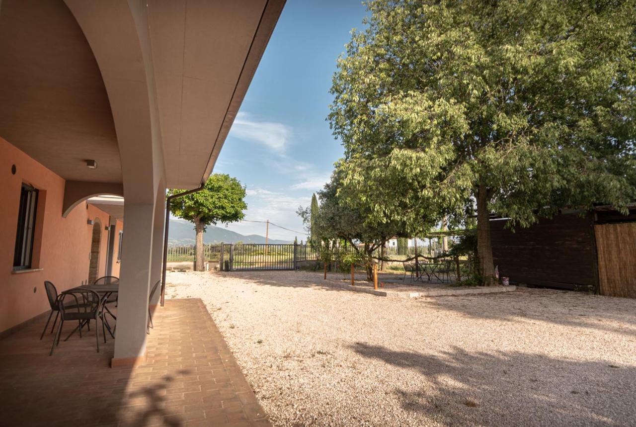 Assisium Appartamenti Bastia Umbra Exterior foto